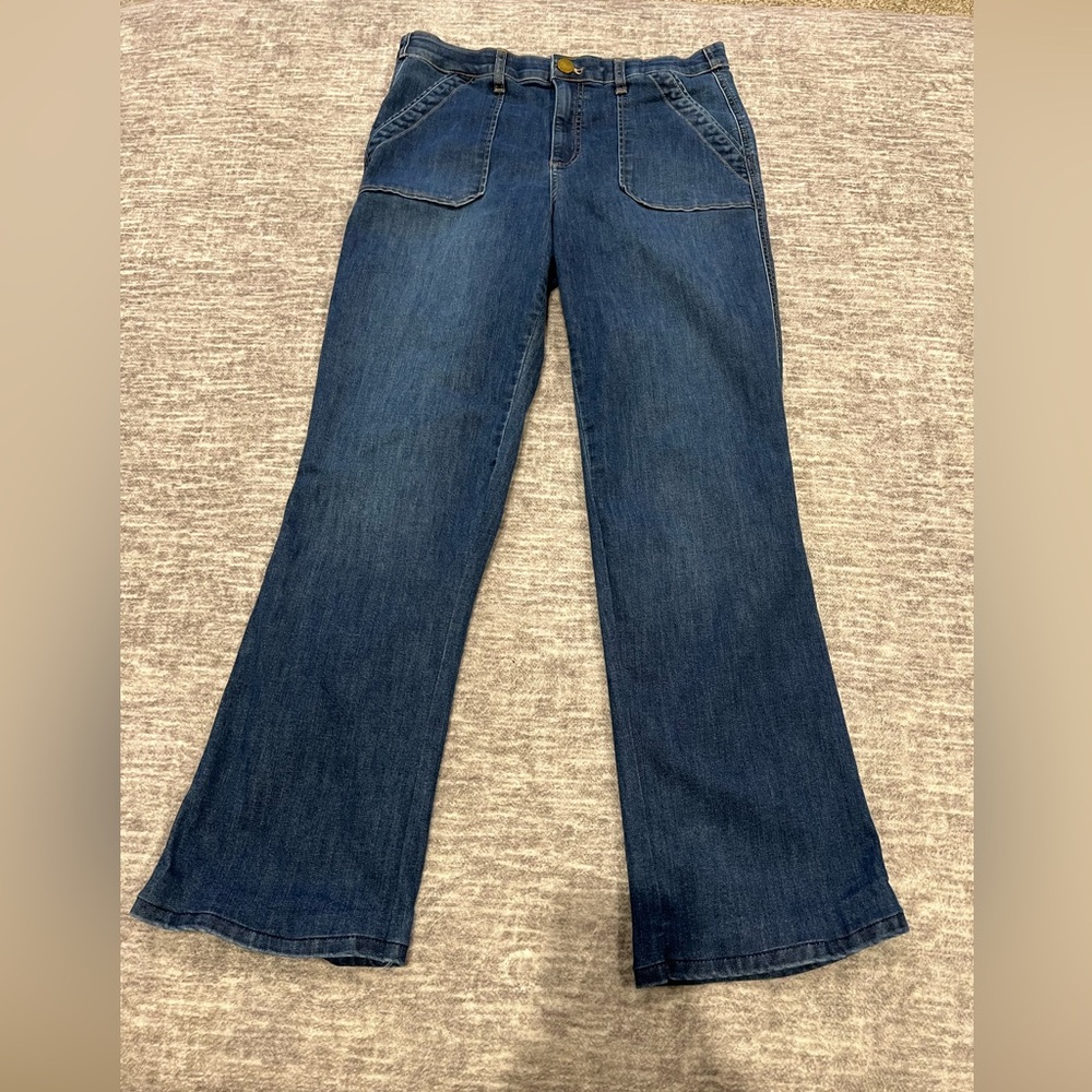 464 Democracy Women’s Straight Leg Jeans Size 12 “Ab Technology”